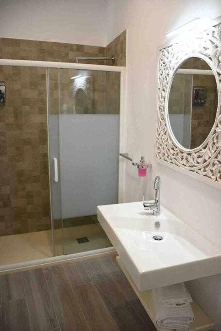 X C Apartamentos Morales & Arnal 론다 외부 사진